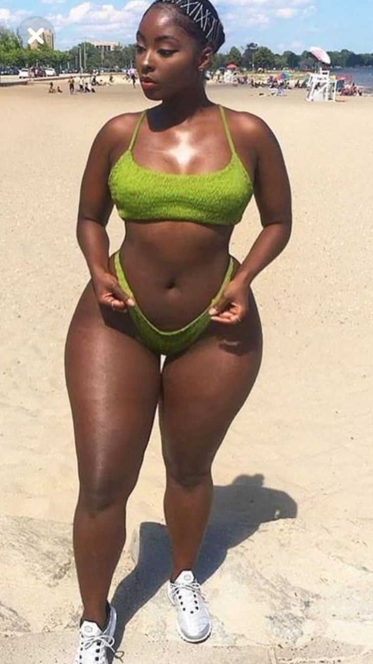 Gorgeous naked Black petite shemale forced