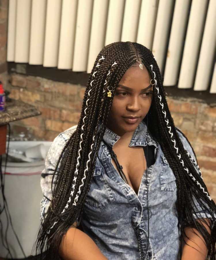 Мулатки с косичками