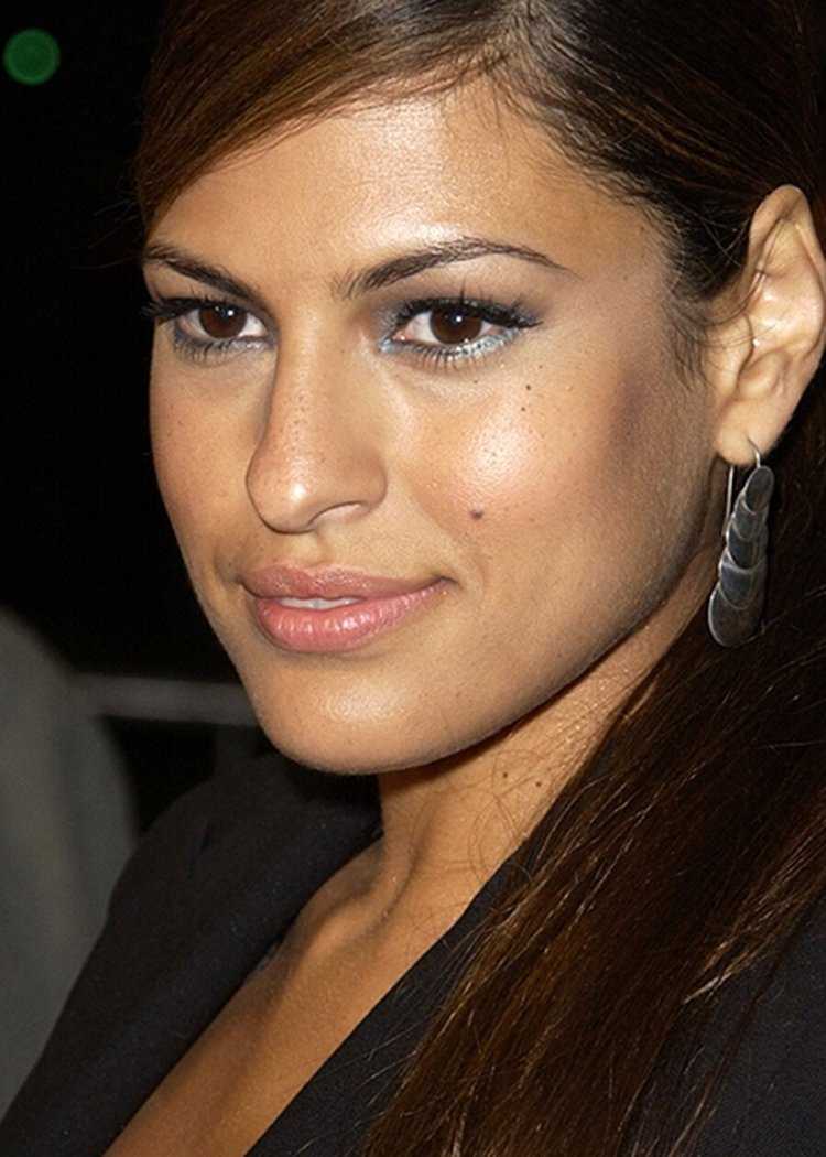 Ева Мендес ринопластика