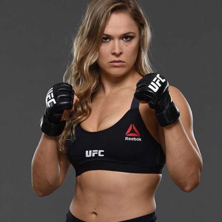 Камилла юфс