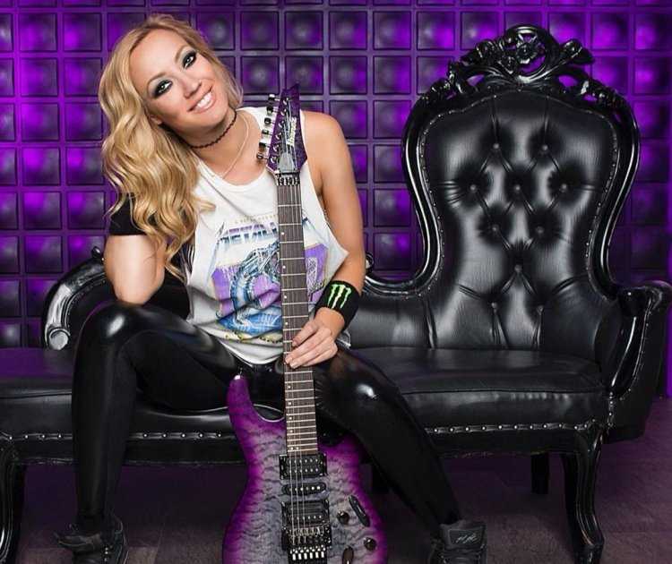 Нита Страусс (Nita Strauss),