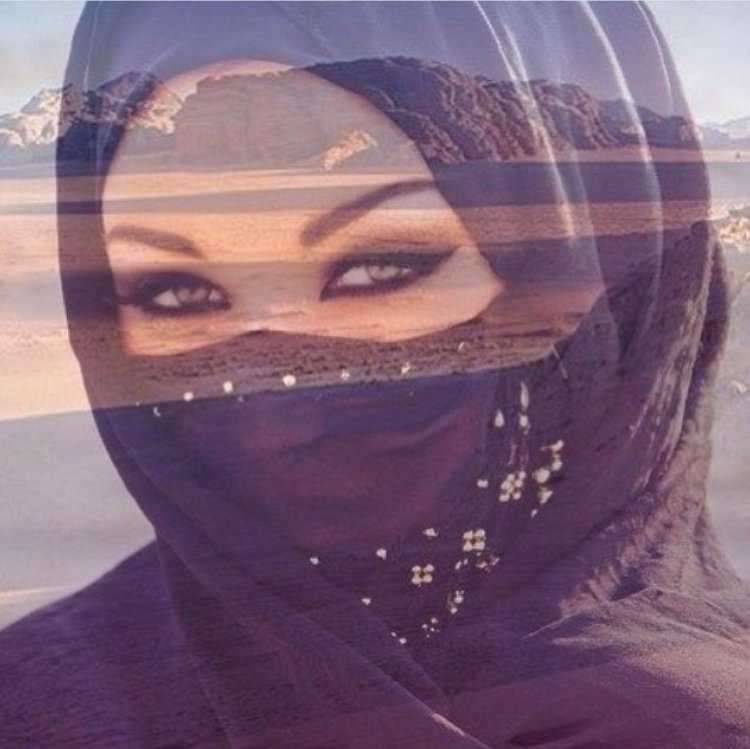 Девушка в хиджабе