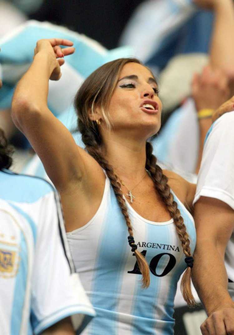 Болельщицы сборной Аргентины по футболу