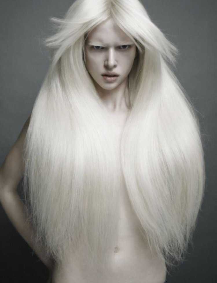 Алёна Субботина (Alyona Subbotina) модель альбинос