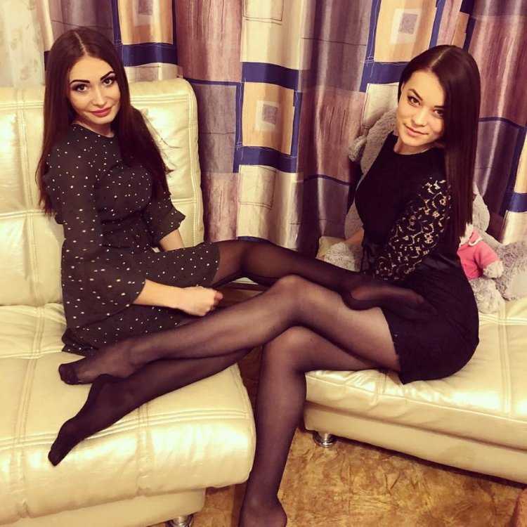 Подружки в колготках из соцсетей