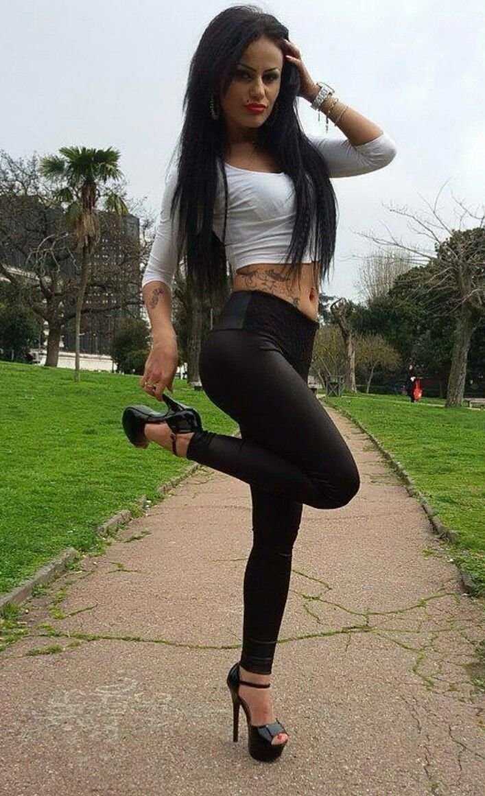 Валерия Слапник в лосинах