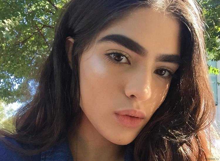 Армянские девушки с бровями25