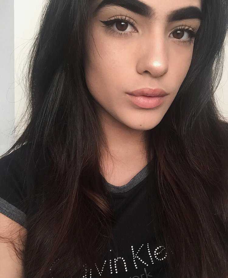 Natalia Castellar брови