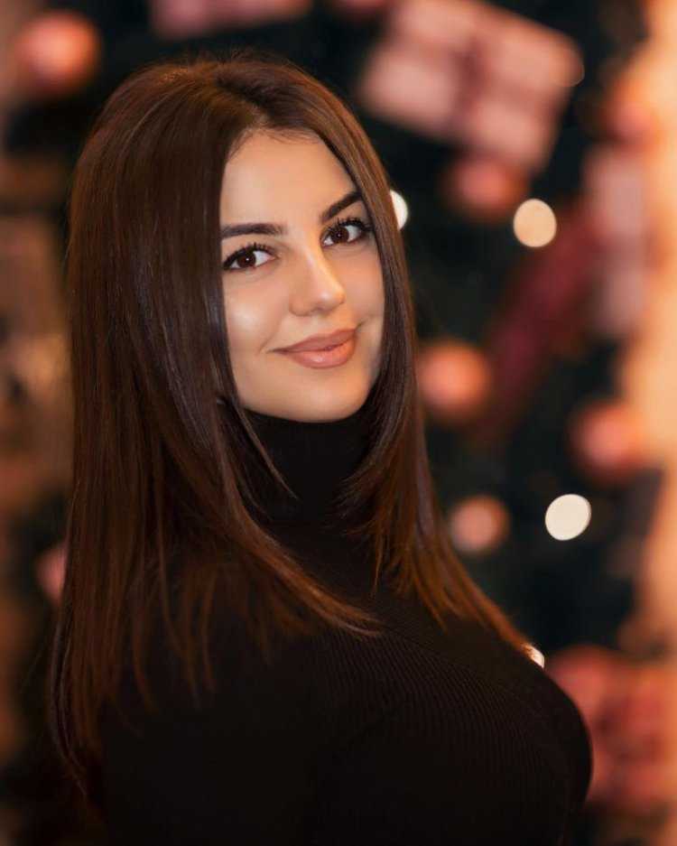 Армянская певица Анивар