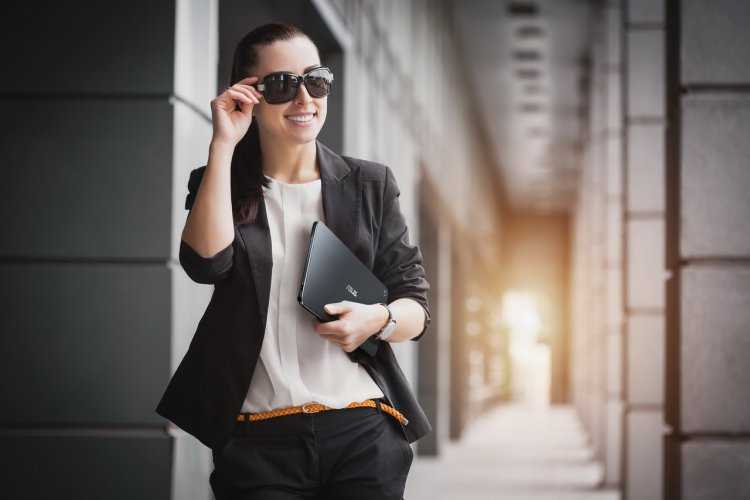 Девушка бизнес