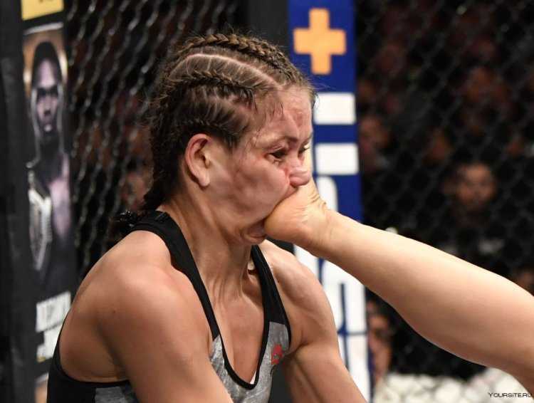 Боец женщина мма брюнетка27