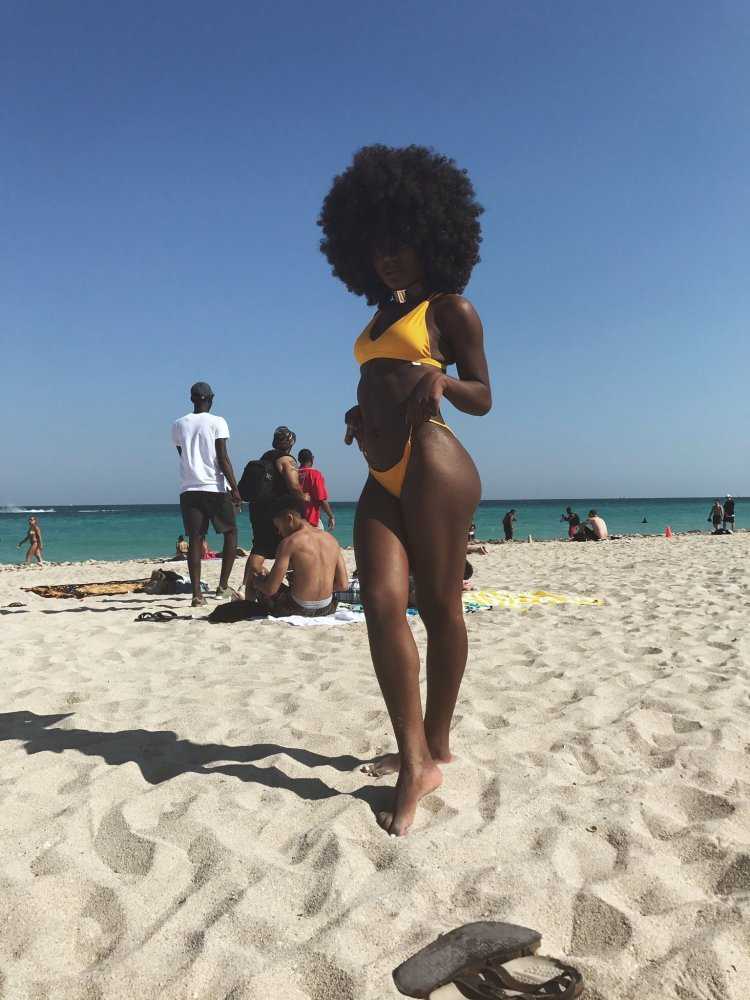 Эбони Рени Джексон