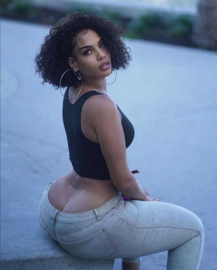 Красивые попы негритянок