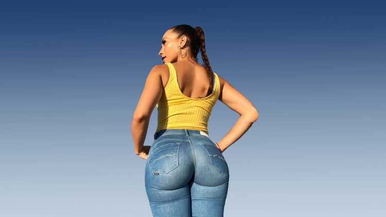 Красивые девушки с большими попами