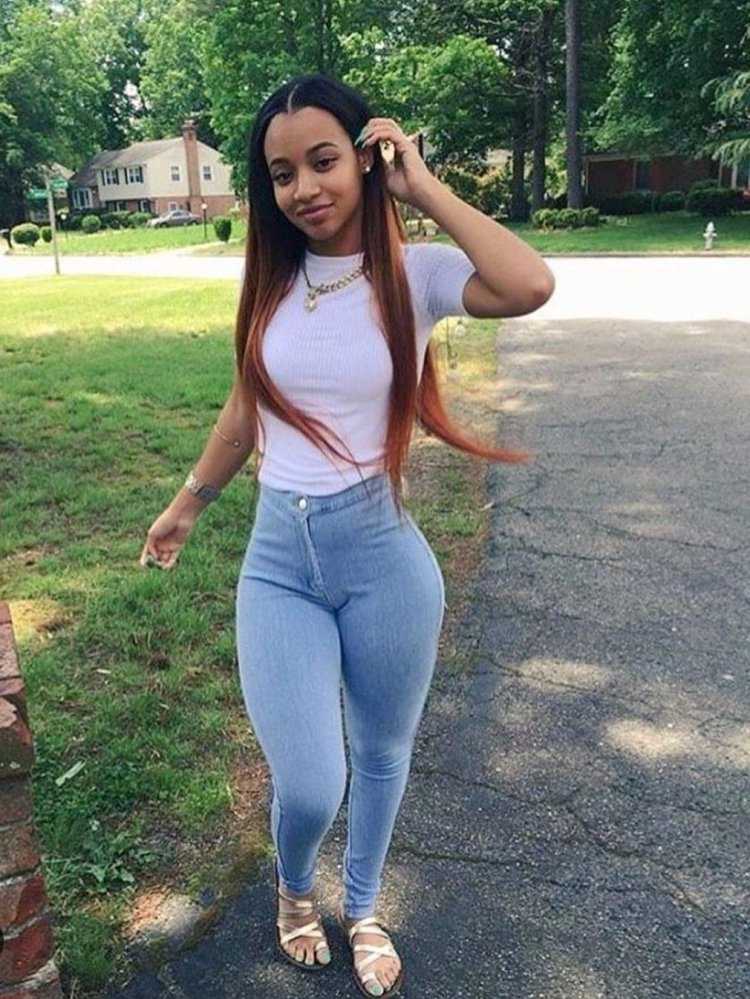 Девушки с большой талией