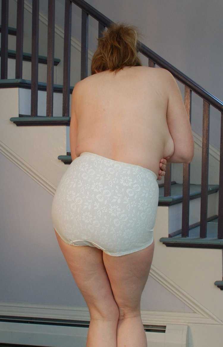 Тара Линн модель плюс сайз в бикини