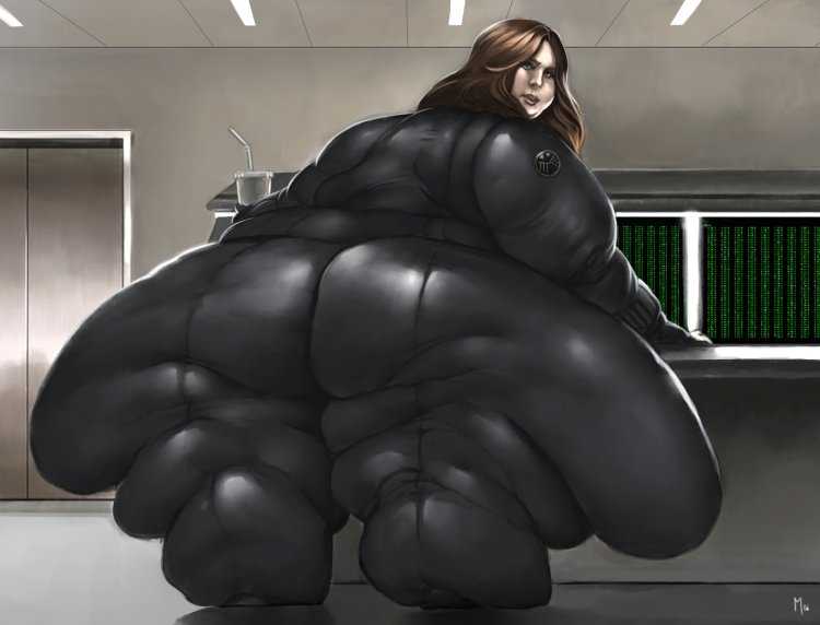 Пышные ягодицы в обтягивающих штанах