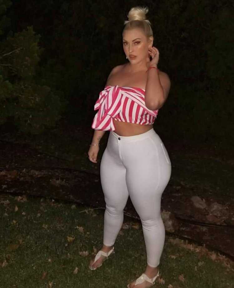 Большие ягодицы в джинсах частное