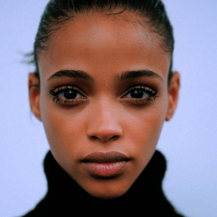 Необычные лица моделей