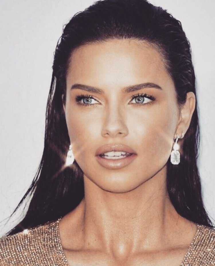 Супермодель Адриана Лима