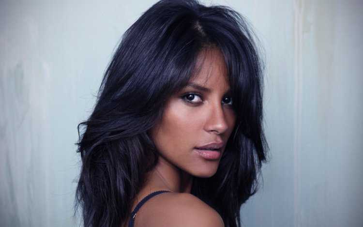 Эмануэла де Паула