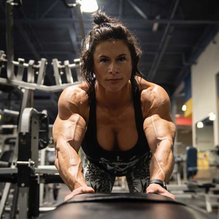 Кристен НУН