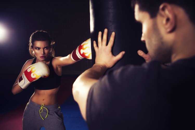 Кикбоксинг девушки