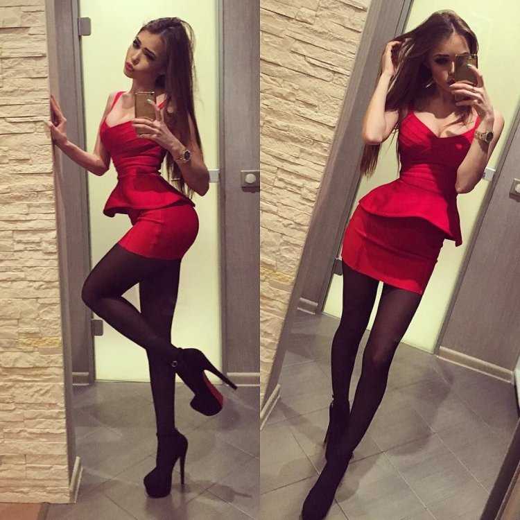 Девушки на каблуках селфи