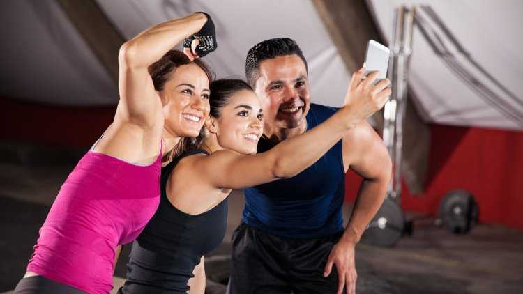 Фитнес мужчина и женщина