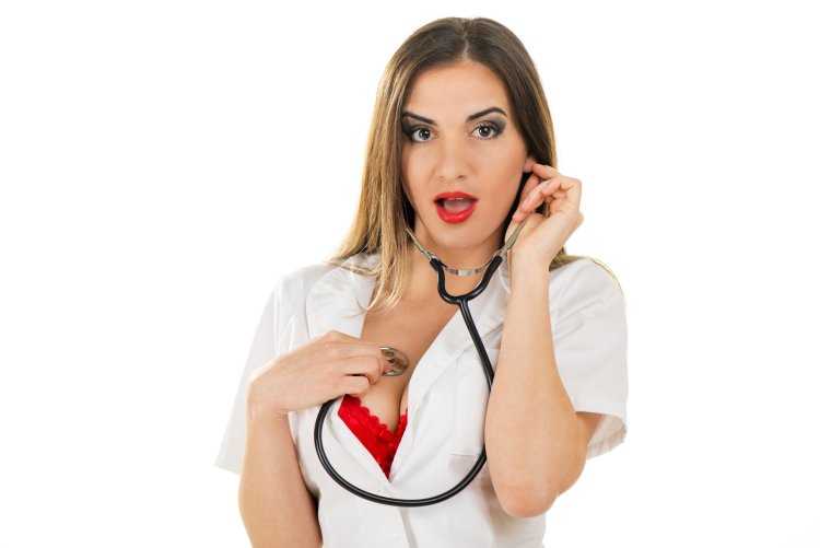 Декольте врач