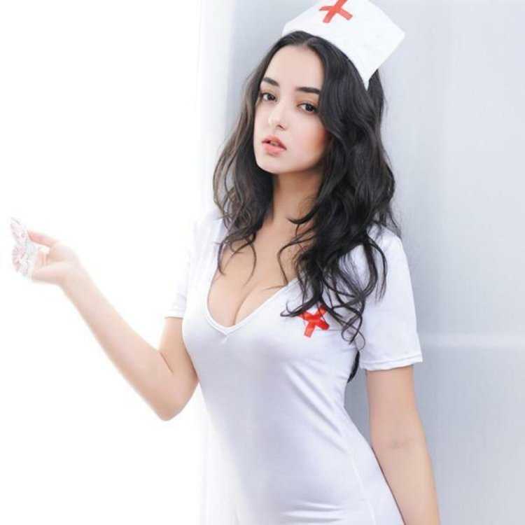 Ночнушка медсестры