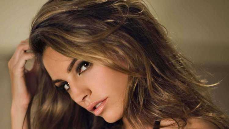 Кареглазые с русыми волосами