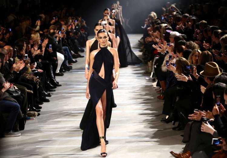 Модели на подиуме