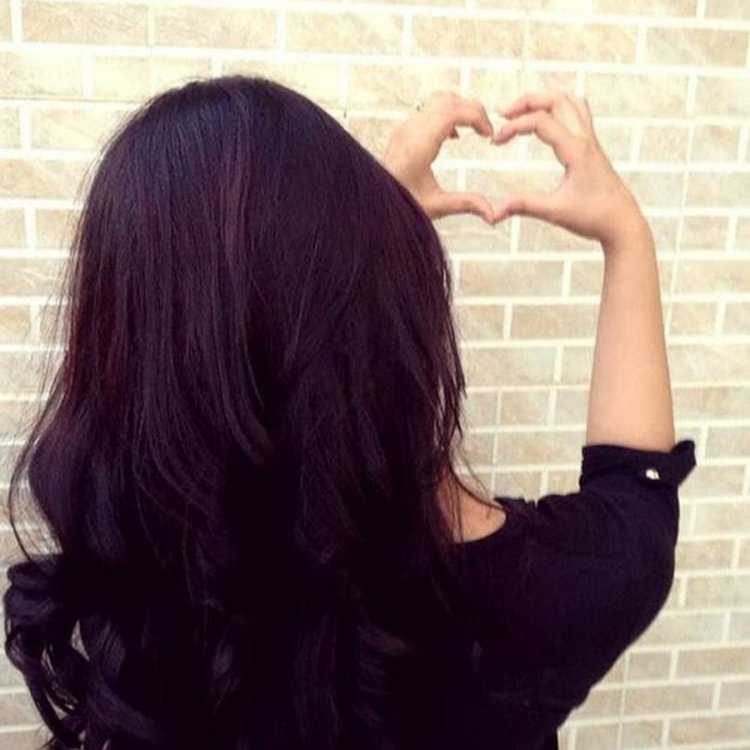 Брюнетки с длинными волосами без лица