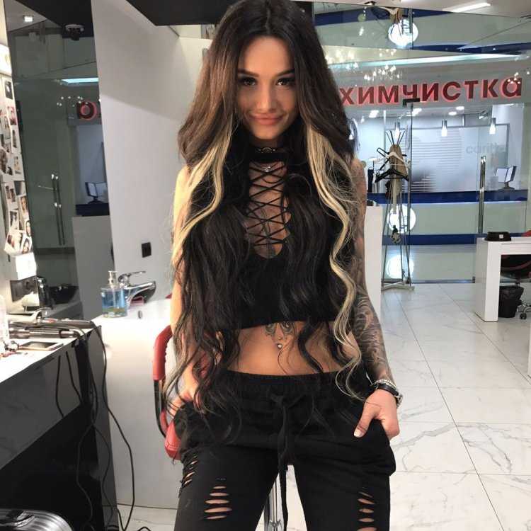 Марина Мексика пряди