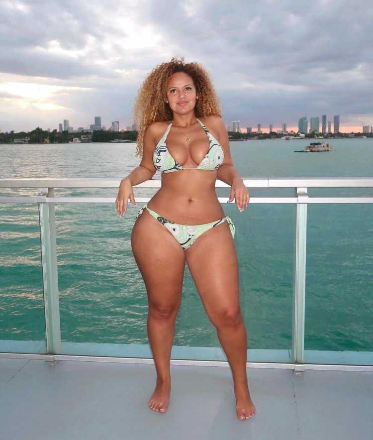 Элисон Тайлер секретарша