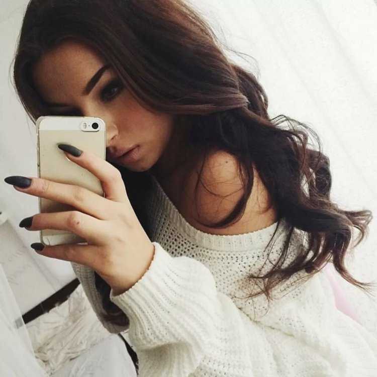 Соблазнительная Алина Хомякова приглашает в мир страсти