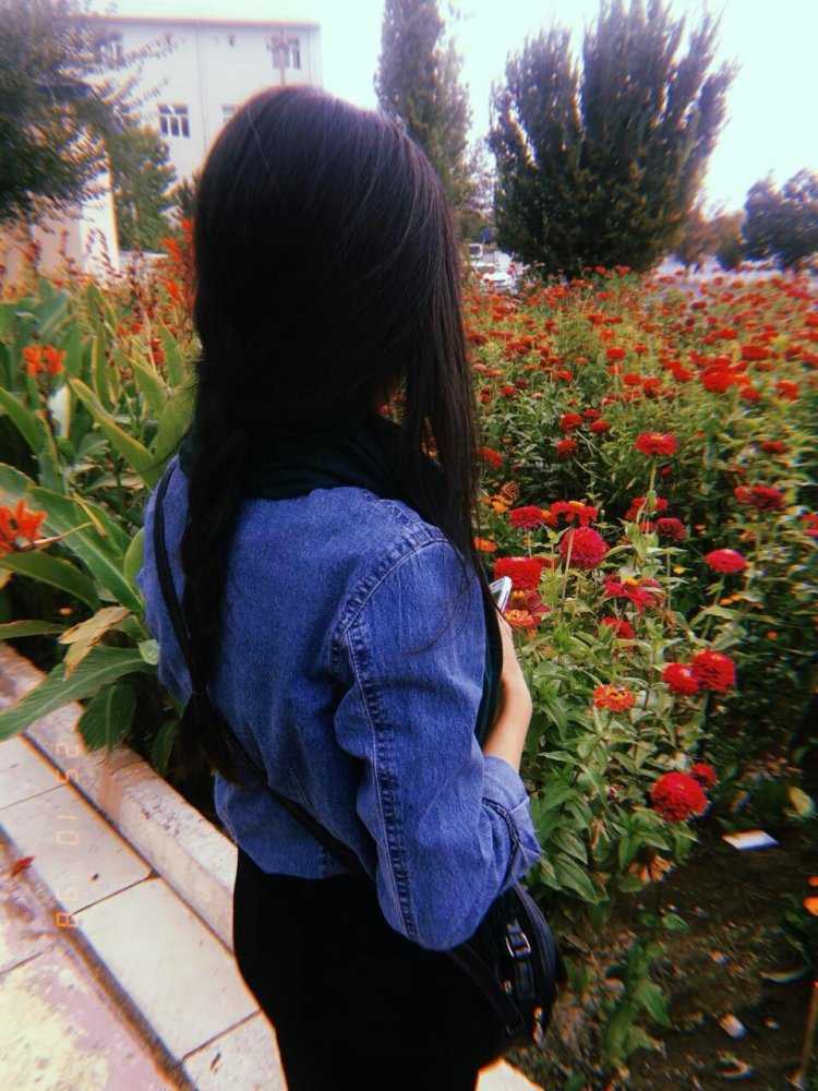 Казашка со спины