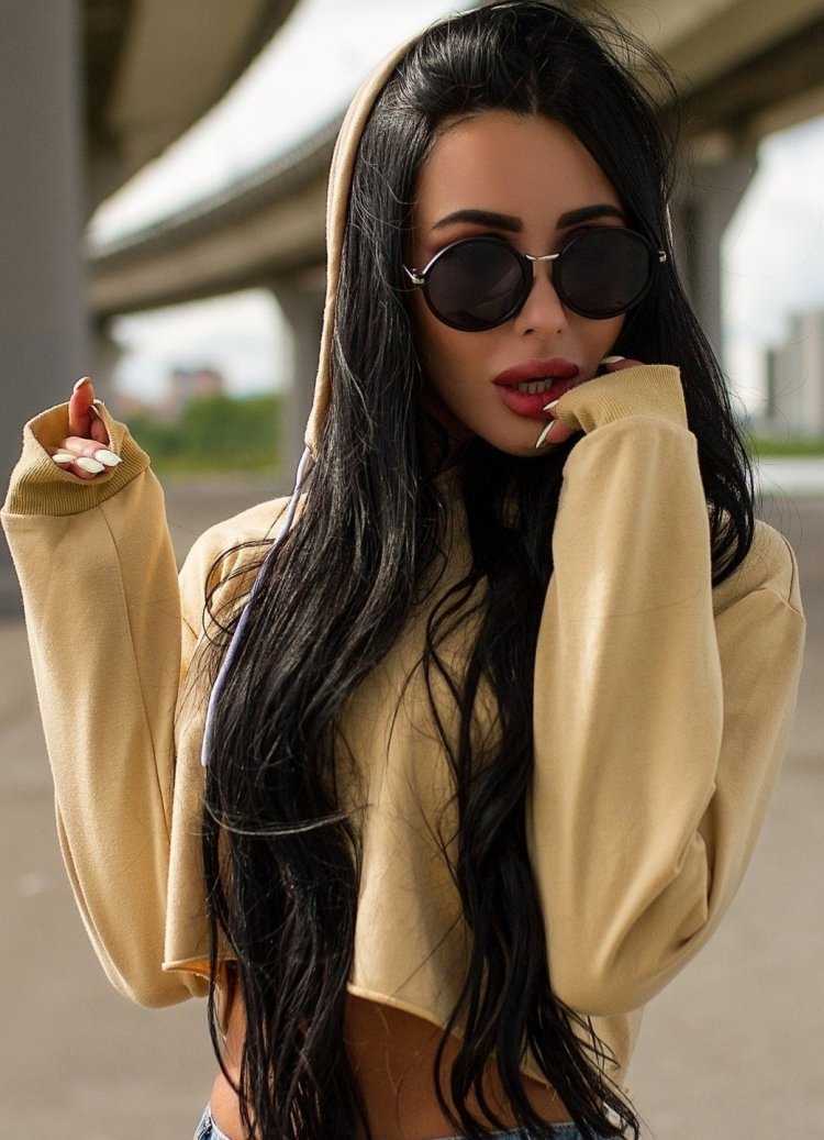 Модные брюнетки