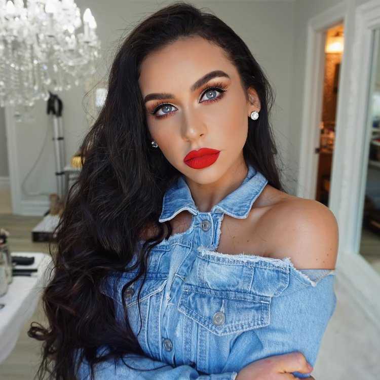 Карли Бибел ресницы