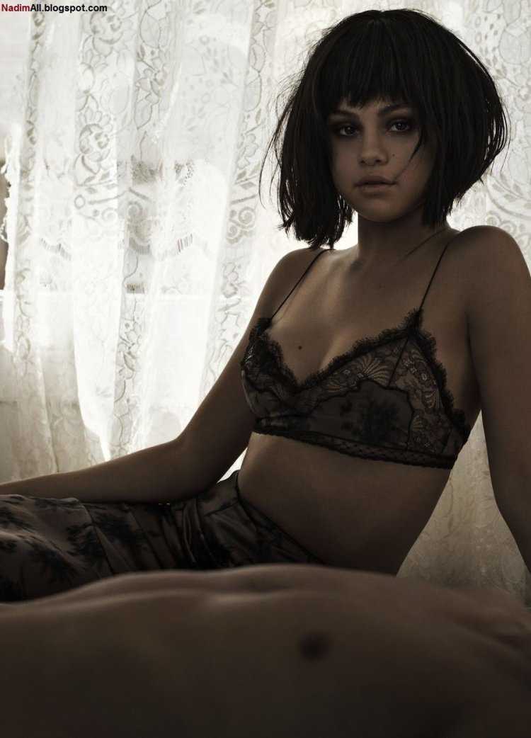 Брюнетка с каре красотка28