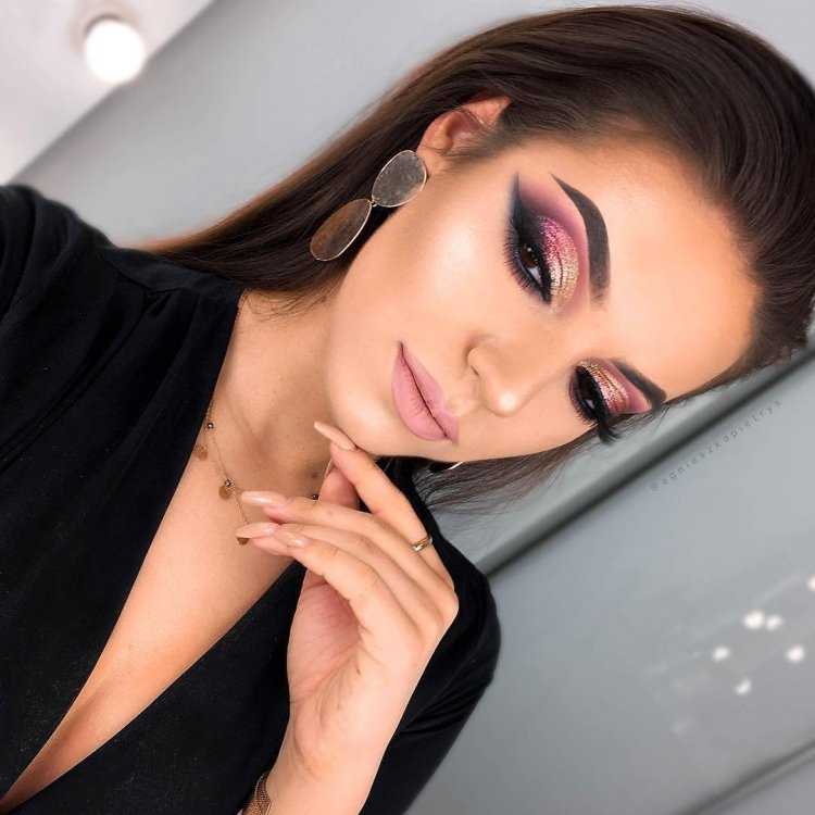 Вечерний макияж 2022