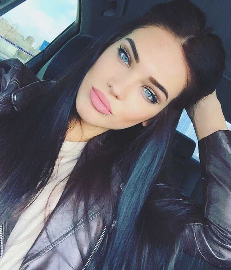 Даша Деревянкина селфи