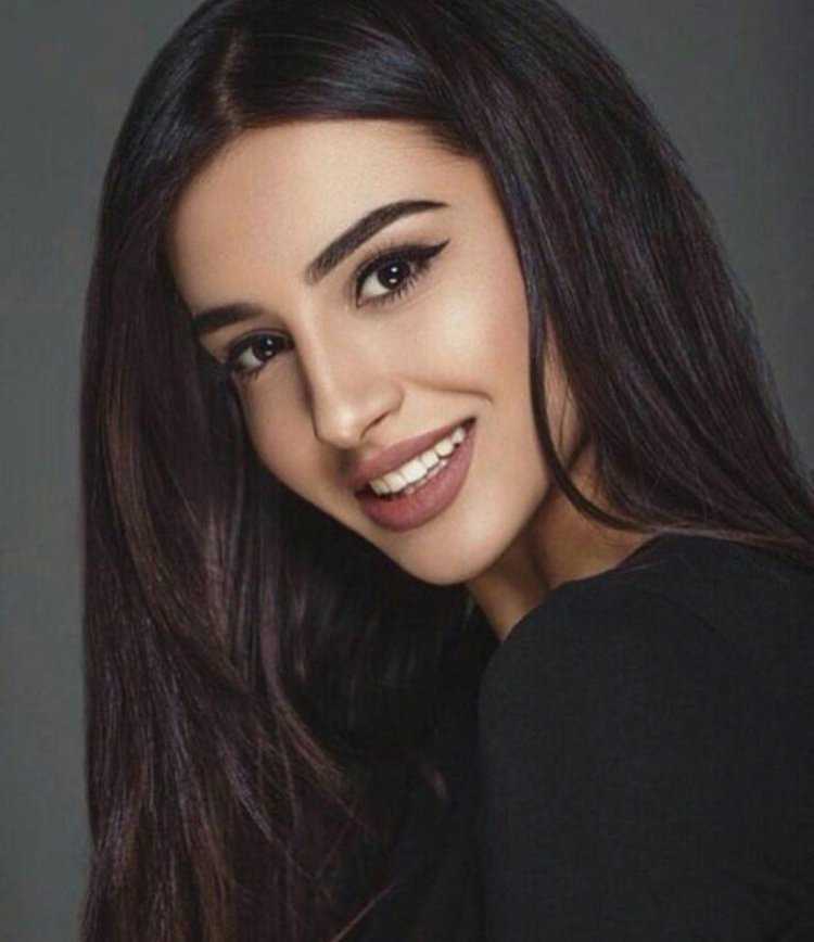 Альбина Новоян армянка