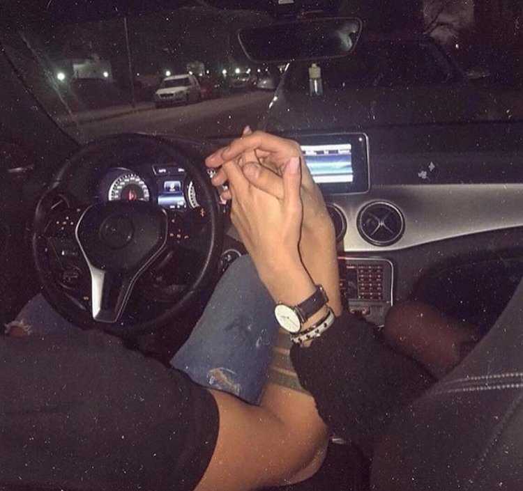 Пара в машине