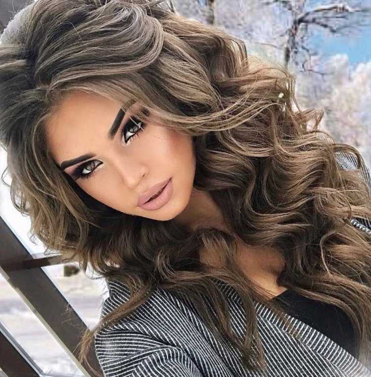 Укладка на длинные волосы