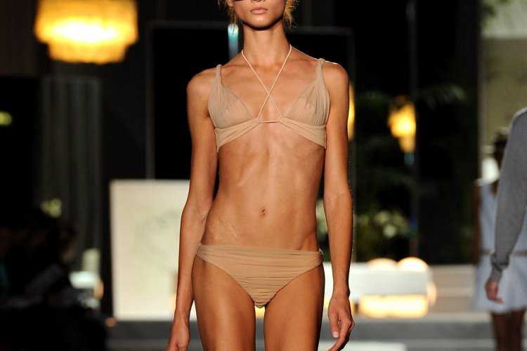 Очень худые модели