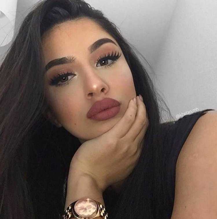 Брови азербайджанок