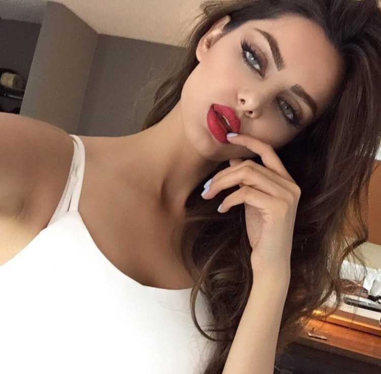 Махлага Джабери макияж