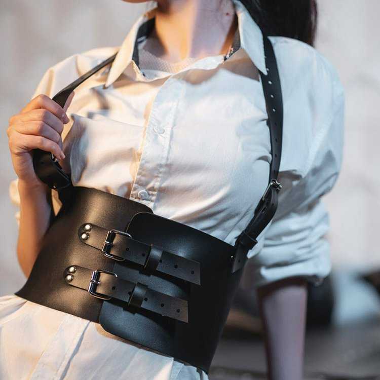 Портупея Криса Рэдфилда